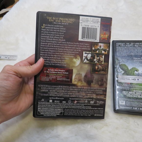 Johnny Depp DVD bundle Edward Scissorhands and Pirates of the Caribbean - Picture 4 of 6